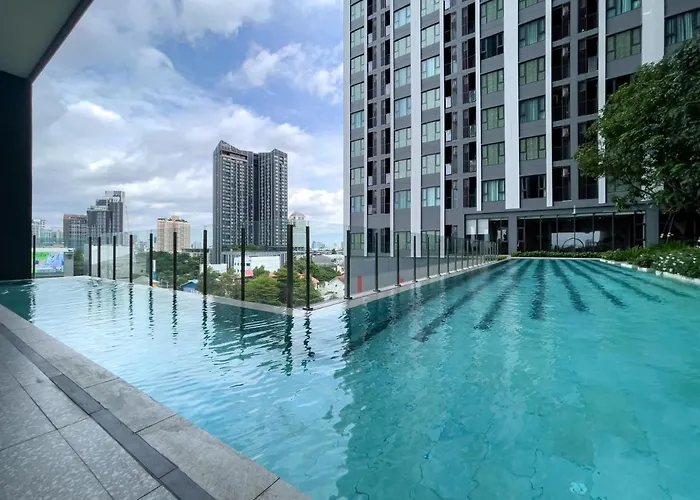 600 M To Bts L View L Rooftop Pool Apartment